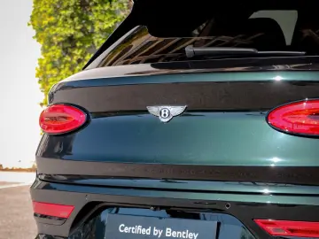 BENTLEY Bentayga Azure V8 4.0 550hp