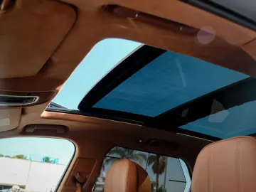 BENTLEY Bentayga Azure V8 4.0 550hp
