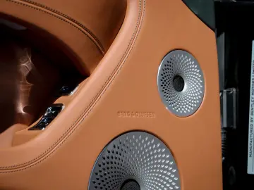 BENTLEY Bentayga Azure V8 4.0 550hp
