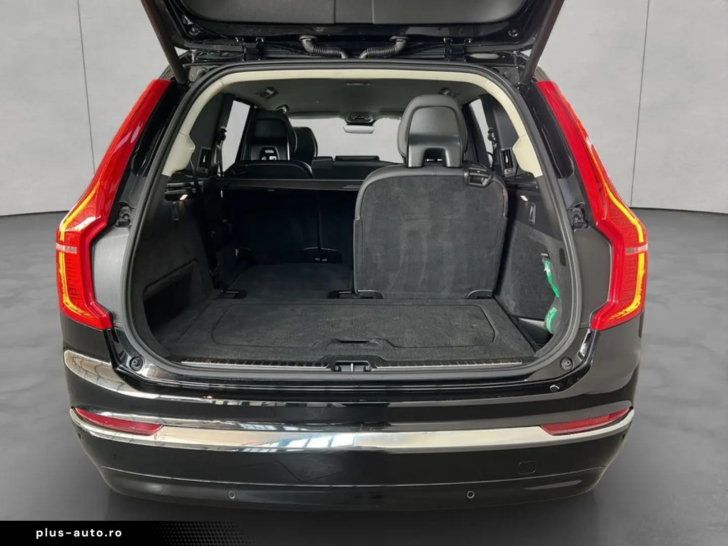 VOLVO XC90 T8 AWD Plug-in Hybrid Plus-Bright 360  Head