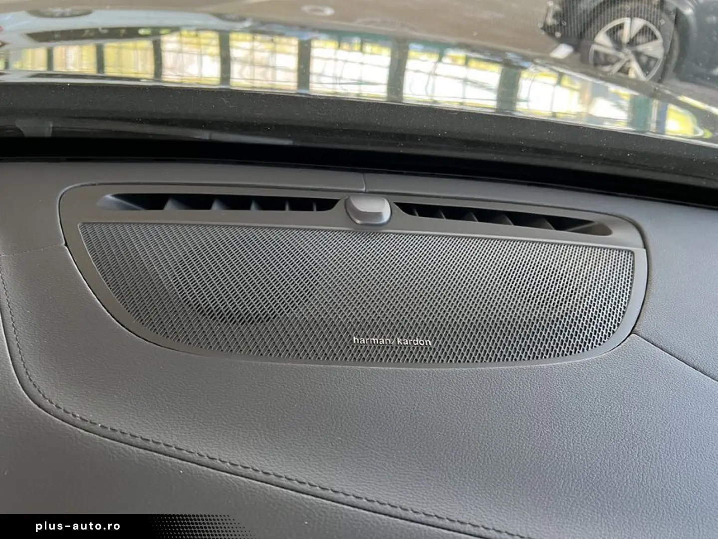 VOLVO XC90 T8 AWD Plug-in Hybrid Plus-Bright 360  Head