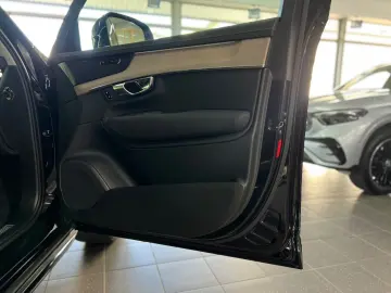 VOLVO XC90 B5 Plus Bright AWD AHK HuD Kam360