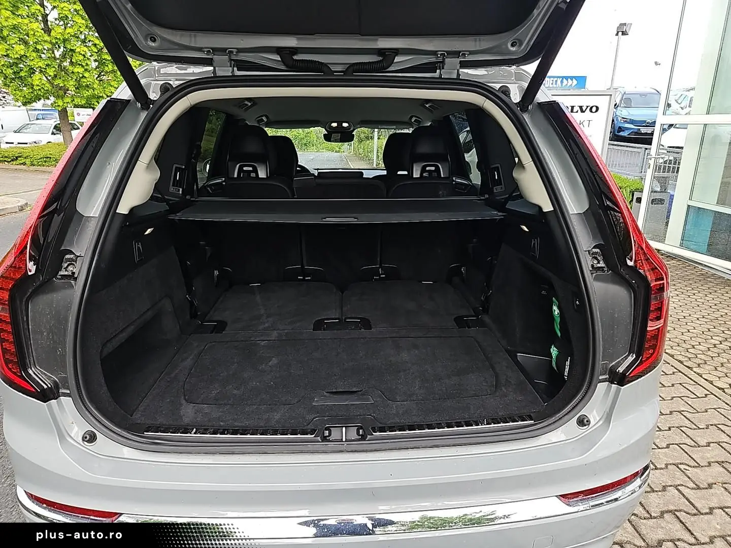 VOLVO XC90 T8 AWD Core  360 Grad Kamera