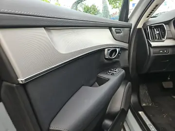 VOLVO XC90 T8 AWD Core  360 Grad Kamera