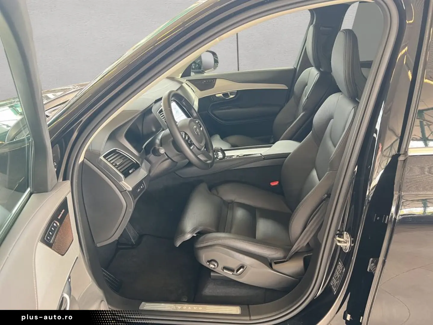 VOLVO XC90 T8 AWD Plug-in Hybrid Plus-Bright 7S HeadUp