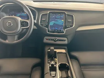 VOLVO XC90 T8 AWD Plug-in Hybrid Plus-Bright 7S HeadUp
