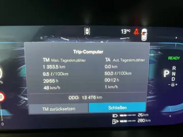 VOLVO XC90 T8 AWD Plug-in Hybrid Plus-Bright 7S HeadUp