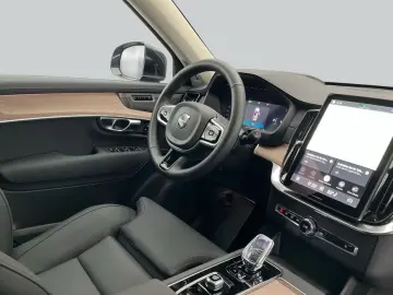 VOLVO XC90 B5 B AWD Plus Bright