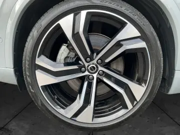VOLVO XC90 B&W Soundsystem HUD