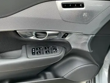 VOLVO XC90 B&W Soundsystem HUD