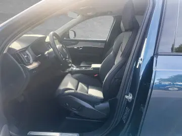 VOLVO XC90 T8 AWD Plus Dark 7-Sitzer ACC BLIS