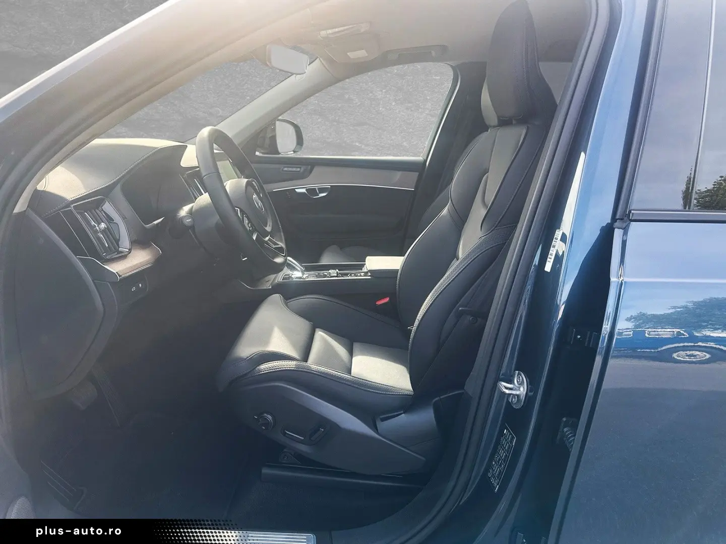 VOLVO XC90 T8 AWD Plus Dark 7-Sitzer ACC BLIS