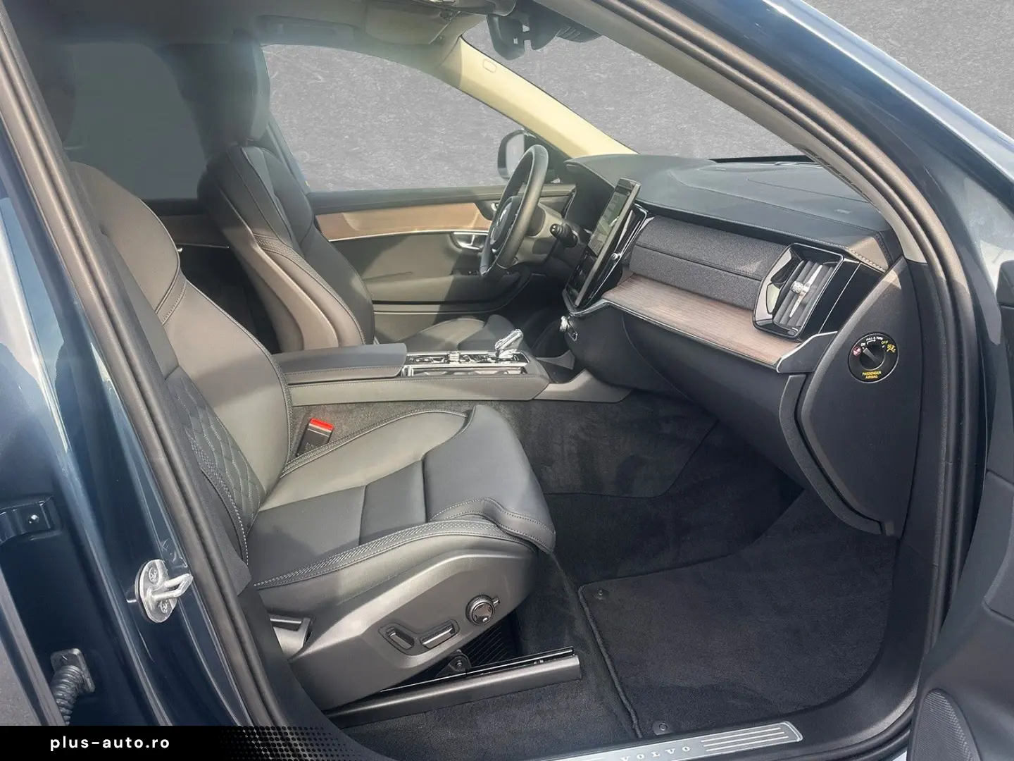 VOLVO XC90 T8 AWD Plus Dark 7-Sitzer ACC BLIS