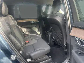 VOLVO XC90 T8 AWD Plus Dark 7-Sitzer ACC BLIS