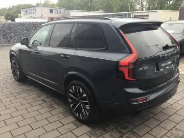 VOLVO XC90 Plus Dark Recharge Plug-In Hybrid AWD 7-Sit
