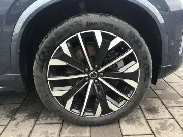 VOLVO XC90 Plus Dark Recharge Plug-In Hybrid AWD 7-Sit