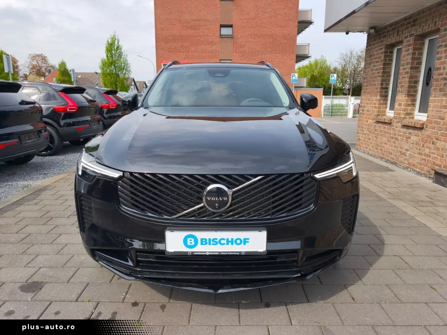 VOLVO XC90 T8 Plus Dark Recharge Plug-In Hybrid Twin E