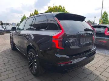 VOLVO XC90 T8 Plus Dark Recharge Plug-In Hybrid Twin E