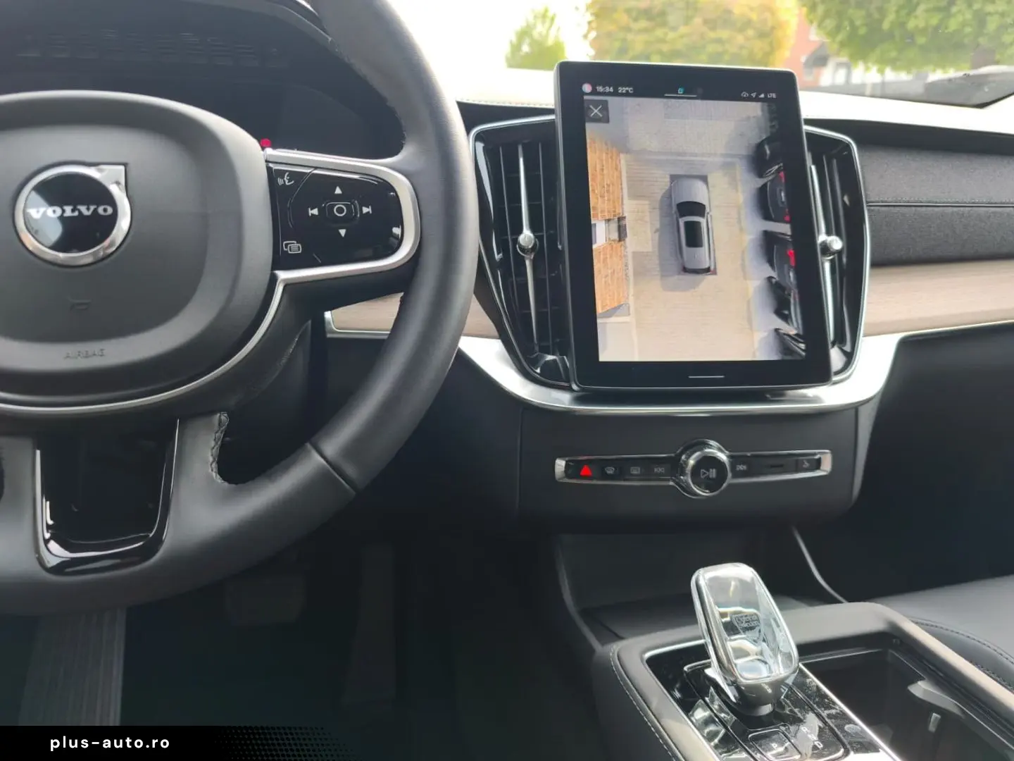 VOLVO XC90 T8 Plus Dark Recharge Plug-In Hybrid Twin E