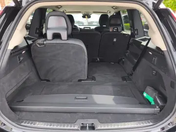 VOLVO XC90 T8 Plus Dark Recharge Plug-In Hybrid Twin E