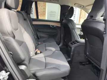 VOLVO XC90 T8 Plus Dark Recharge Plug-In Hybrid Twin E