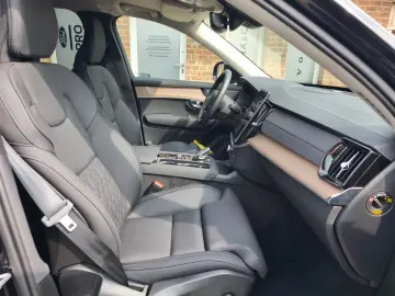VOLVO XC90 T8 Plus Dark Recharge Plug-In Hybrid Twin E