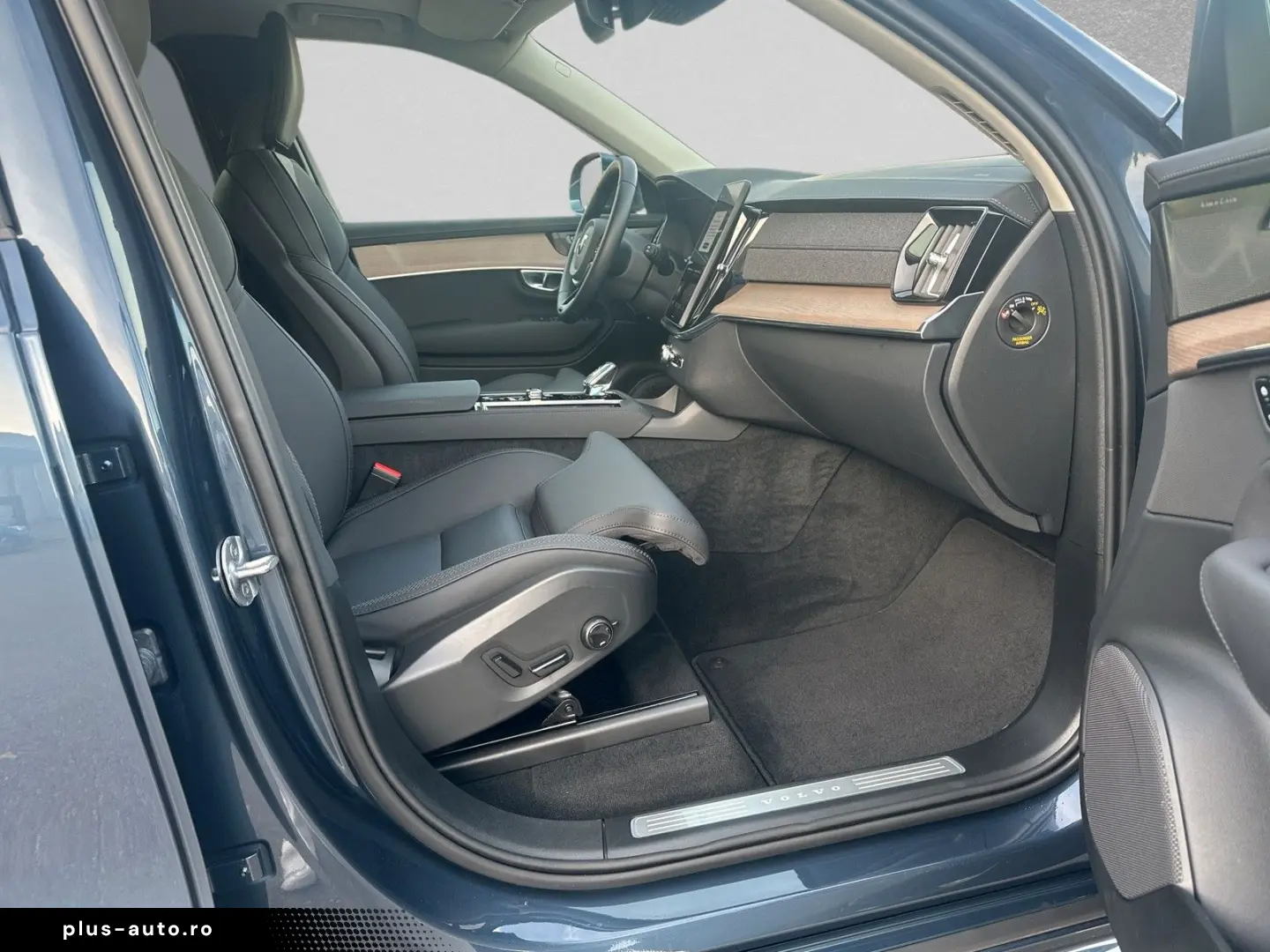 VOLVO XC90 T8 AWD Plus Bright 7-Sitzer ACC BLIS SD