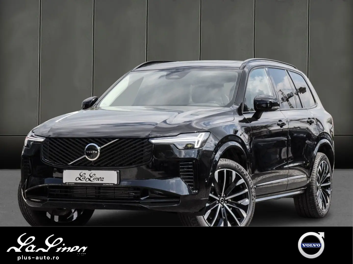 VOLVO XC90 T8 AWD Plus Dark Recharge Plug-In Hybrid