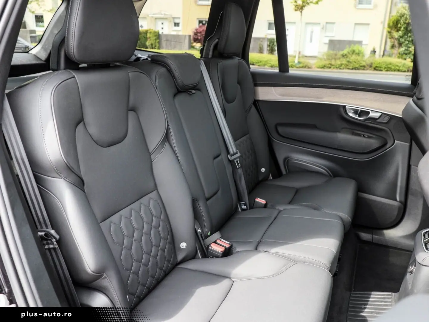 VOLVO XC90 T8 AWD Plus Dark Recharge Plug-In Hybrid