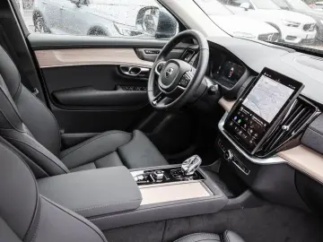 VOLVO XC90 T8 AWD Plus Bright Recharge Plug-In Hybrid