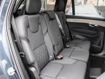 VOLVO XC90 T8 AWD Plus Bright Recharge Plug-In Hybrid