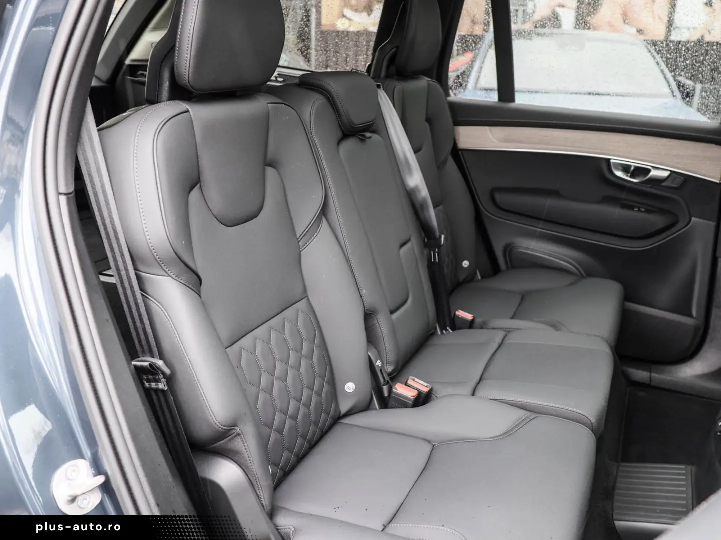 VOLVO XC90 T8 AWD Plus Bright Recharge Plug-In Hybrid