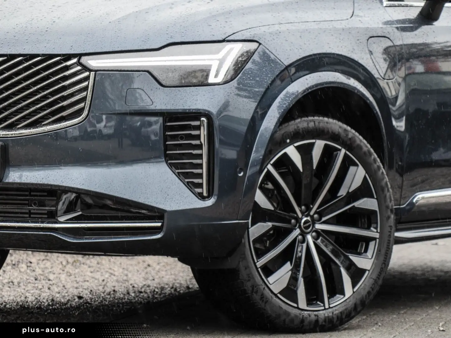 VOLVO XC90 T8 AWD Plus Bright Recharge Plug-In Hybrid