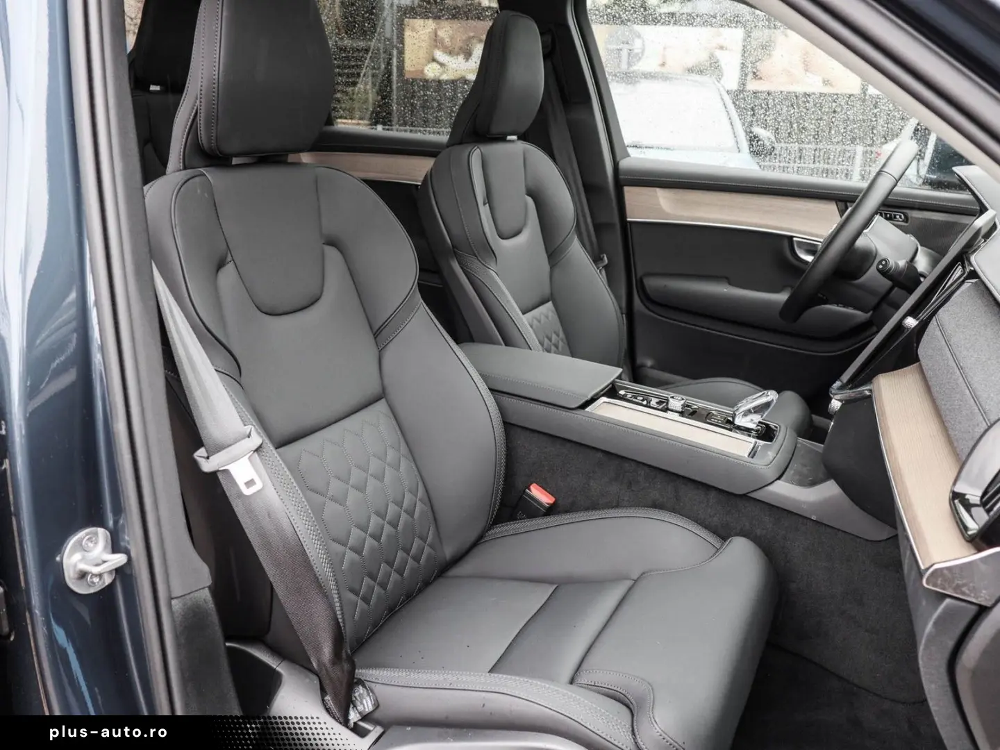 VOLVO XC90 T8 AWD Plus Bright Recharge Plug-In Hybrid