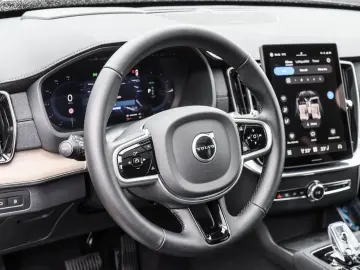 VOLVO XC90 T8 AWD Plus Bright Recharge Plug-In Hybrid