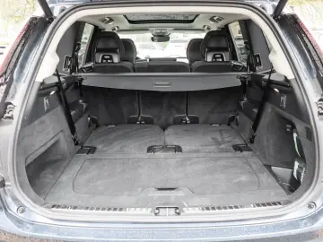 VOLVO XC90 T8 AWD Plus Bright Recharge Plug-In Hybrid