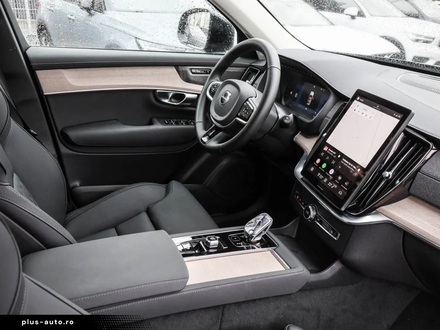 VOLVO XC90 T8 AWD Plus Dark Recharge Plug-In Hybrid