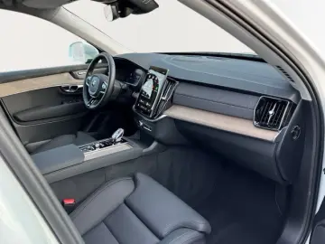 VOLVO XC90 Facelift Recharge T8 AWD Plus Bright 7-Sitz