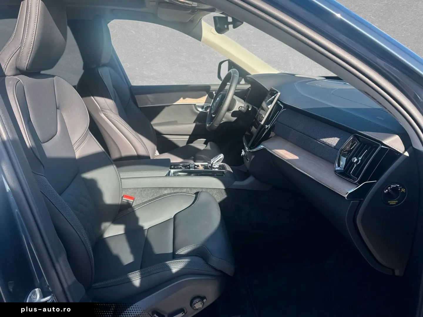 VOLVO XC90 T8 AWD Plus Dark 7-Sitzer ACC BLIS