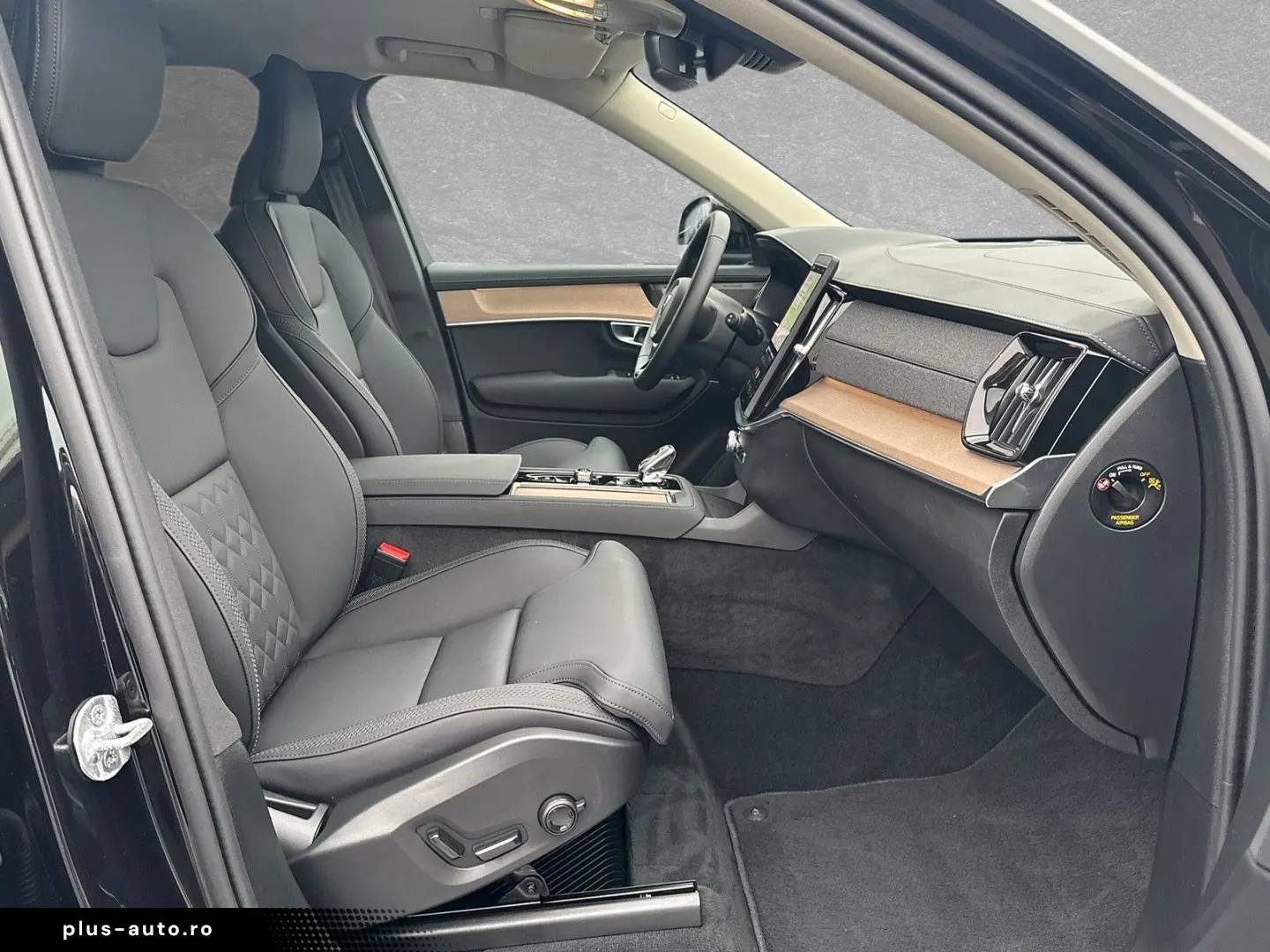 VOLVO XC90 T8 AWD Plus Bright 7-Sitzer ACC BLIS LED
