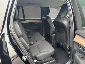 VOLVO XC90 T8 AWD Plus Bright 7-Sitzer ACC BLIS LED