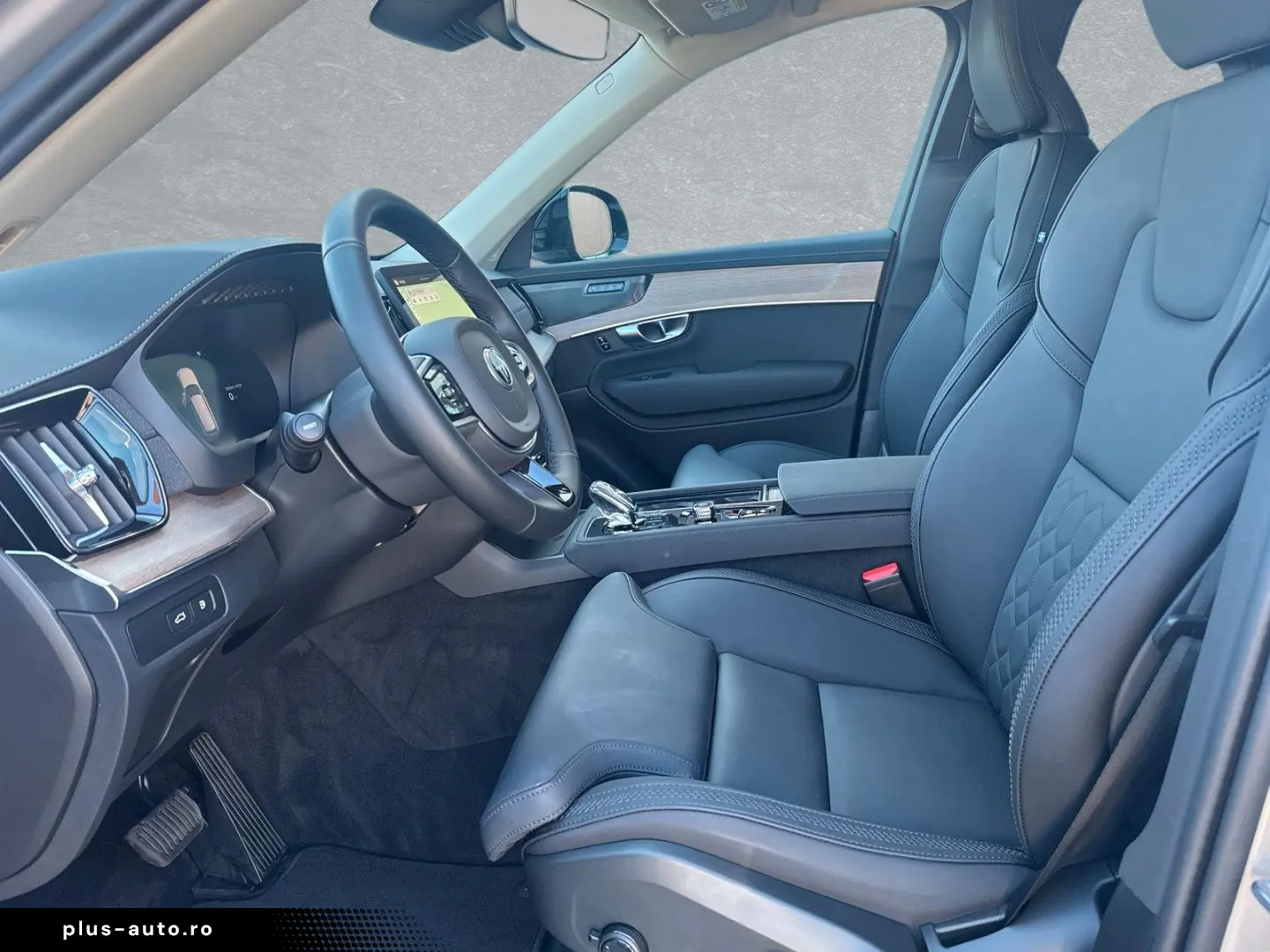 VOLVO XC90 T8 AWD Plus Dark 7-Sitzer ACC BLIS
