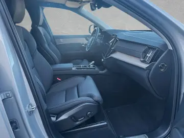 VOLVO XC90 T8 AWD Plus Dark 7-Sitzer ACC BLIS