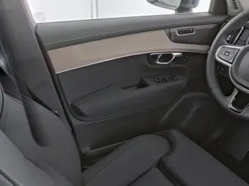 VOLVO XC90 Plus Bright Plug-In Hybrid HUD 360