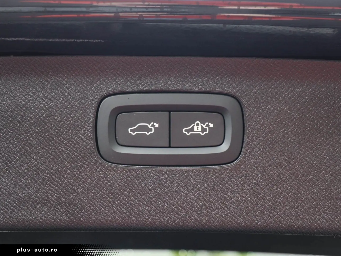 VOLVO XC90 T8 AWD Plus Bright Reskin NP 96.980 -  PANO