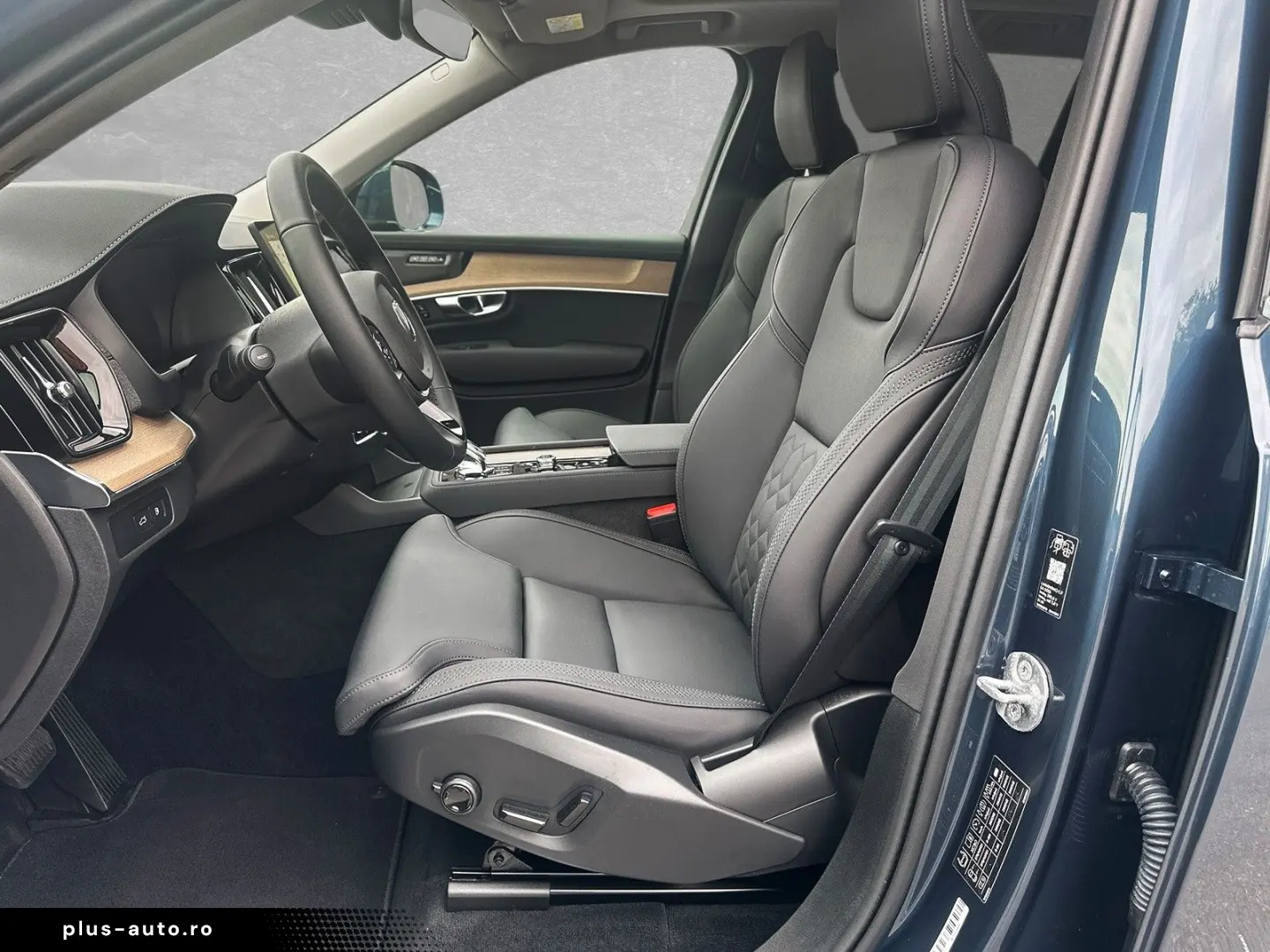 VOLVO XC90 T8 AWD Plus Bright 7-Sitzerr ACC BLIS