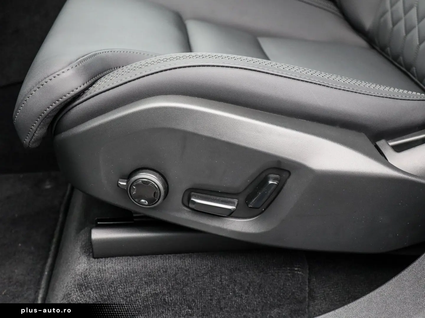 VOLVO XC90 T8 AWD Plus Bright NP 95.500 -  PANO 360  B