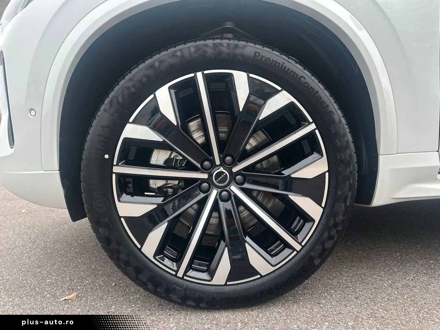 VOLVO XC90 T8 AWD Plus Dark 7-Sitzer ACC BLIS