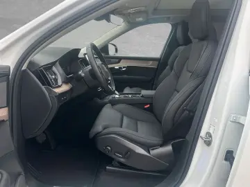 VOLVO XC90 T8 AWD Plus Dark 7-Sitzer ACC BLIS