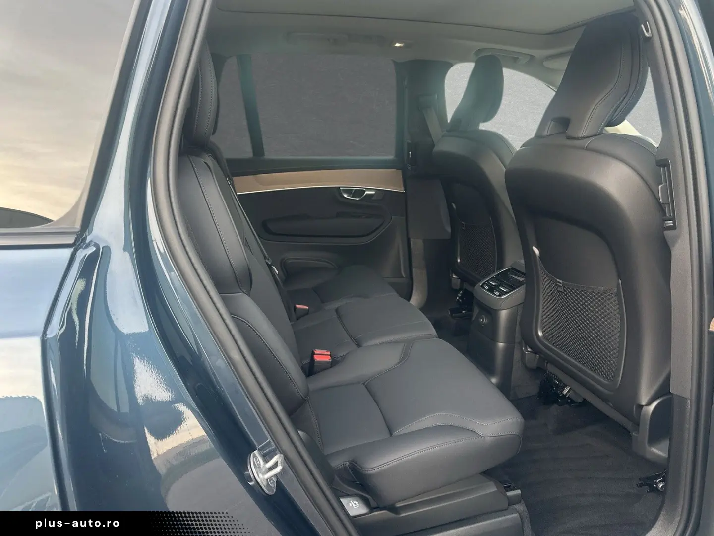 VOLVO XC90 T8 AWD Plus Dark 7-Sitzer ACC BLIS